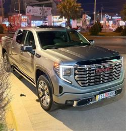 GMC Sierra